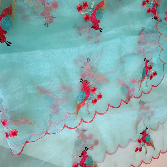 Large scarf or sari organza nylon material with embroidered birds. - Picture 7 of 12